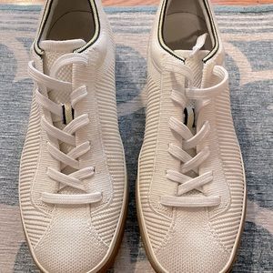Vanilla Lace up Rothys